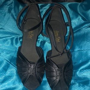 Women dance shoe black size 7
